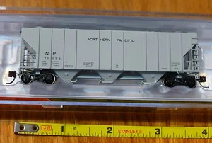 Tolva cubierta BLMA Models N #11085 (Rd #75653) Northern Pacific PS-4000 - Imagen 1 de 1