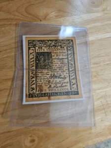Banconota coloniale 5 scellini Delaware 1776 su carta pergamena. Copia timbrata. - Foto 1 di 1
