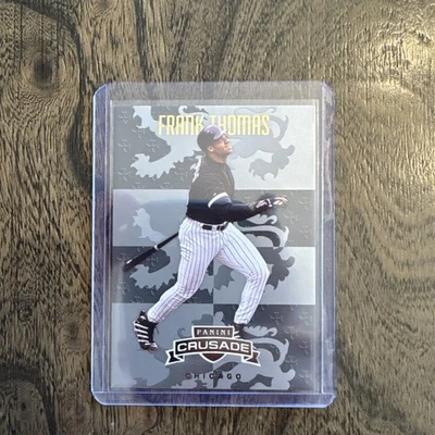 Frank Thomas - Lámina de oro Panini Crusade 2025 #72 - Medias Blancas de Chicago Salón de la fama Foto 1 de 2