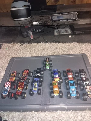 Hot Wheels MONSTER JAM 1/64 Lot Of 13 Grave Digger Captain America Ironman  - Image 1 of 4