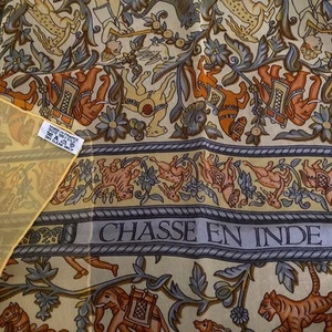 HERMES CHASSE EN INDE 140 Carre scialle seta chiffon mousseline etichette scatola mai usata. - Foto 1 di 9