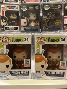 Funko Pop Freddy Funko As Injured & regular Hulk Hogan 34 Comic Con 2015 SDCC - Picture 1 of 14