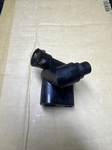 87-90 CADILLAC POWER STEERING RESERVOIR PIPE ADAPTER ELBOW WITH RETAINER CLIP - Picture 1 of 6