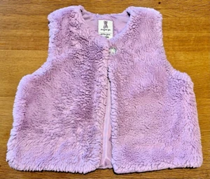 GYMBOREE Soft Faux Fur Vest in Lavender Purple Rhinestone Button - Girls 4 / 4T - Picture 1 of 5
