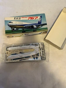 Hasegawa 1/200 ANA Boeing 767 Model Kit Vintage 1983-SCATOLA APERTA - Foto 1 di 10