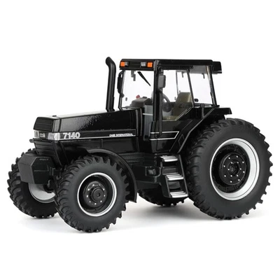 Black Chase 1/32 Case IH Magnum 7140 Tractor, Limited Ed Britains 43416-Black - Image 1 of 4
