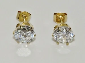 9ct Gold 1.00ct Simulated Diamond Solitaire Ladies Stud Earrings - UK MADE - Picture 1 of 6