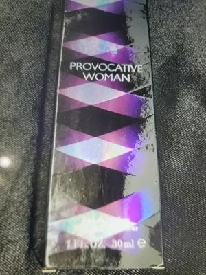 Elizabeth Arden Provocative Woman de Elizabeth Arden para mujer 1 oz eau de parfum spray Foto 1 de 3