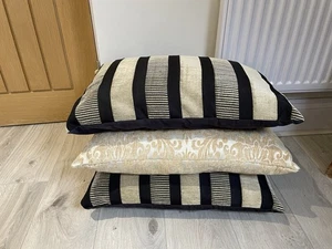 Cushions - Picture 1 of 3