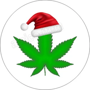 30 Holiday Christmas Weed Leaf ENVELOPE SEALS LABELS 1.5" ROUND - Picture 1 of 4