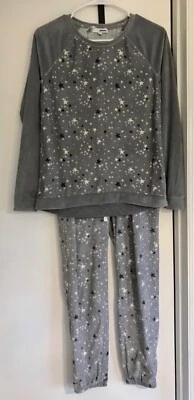 Sonoma Gray Stars Soft Fleece Shirt Pants 2 Piece Pajama Set Women’s Size XS - Image 1 of 4