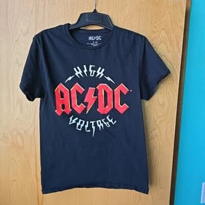 Camiseta AC DC Alto Voltaje Talla S/CH Manga Corta Gráfica Cuello Redondo Algodón Negro - Imagen 1 de 6