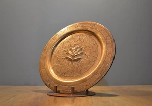 Metal display plate stand low profile modern style - 8" round base - Picture 1 of 6