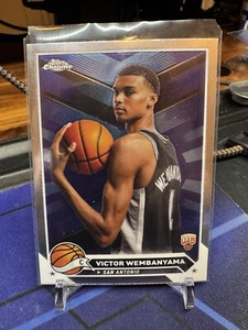 Victor Wembanyama RC 2023-24 Topps Chrome NBA Base Rookie #1 San Antonio Spurs - Picture 1 of 2