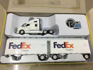 big fedex toy truck
