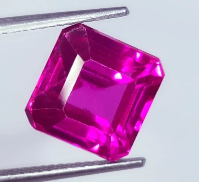 Gemas sueltas de zafiro rosa natural transparente de 8,67 quilates con certificación Foto 1 de 4