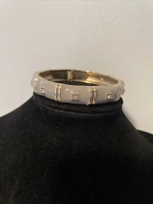 Elegante pulsera con bisagra de estrás tono plata esmaltado gris para mujer Foto 1 de 4