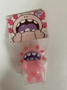 Figura Sofubi GRAPE BRAIN 6 PIES AJOLOTL MACARRONES Rosa Ver VINILO SUAVE H10 CM (4 pulgadas) - Imagen 1 de 3