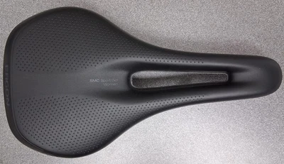 Sillín deportivo Ergon SMC de gel - sigiloso, para mujer, pequeño/mediano Foto 1 de 2