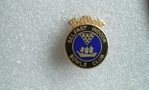 BELFAST INNENSCHALEN CLUB EMAILLEABZEICHEN - Bild 1 von 2