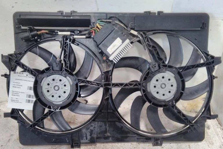 Conjunto de ventilador eléctrico Audi A4 2009-2016 Foto 1 de 2