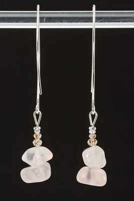 Pendientes colgantes de cristal de carin de oración de cuarzo rosa hechos a mano  Foto 1 de 4