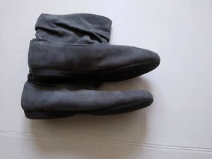 Women Gray Ankle Boots Faded Glory Sz 4 - Picture 1 of 3