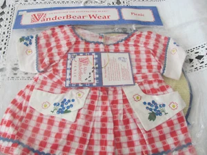 Vanderbear 1992 PICNIC ALICE Traje Nuevo #4236 MUÑECA OSO 18" - Imagen 1 de 4