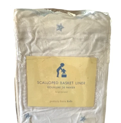 Forro de canasta festoneada Pottery Barn talla grande blanco con estrellas bordadas azules NUEVO Foto 1 de 4