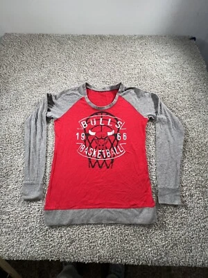 NBA Chicago Bulls Womens Lightweight Raglan Pullover Size Medium - Image 1 of 4