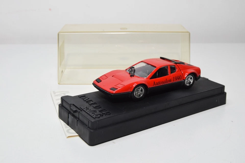 B49 1:43 SOLIDO FERRARI BB AUTOSALON 1990 COLMENA ROJO SIN USAR, EN CAJA - Imagen 1 de 4