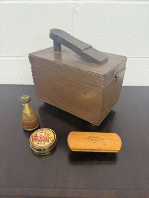 Винтажная обувь Esquire Valet De Luxe Деревянная коробка для чистки обуви с щеткой и полиролью - Изображение 1 из 4