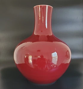 VINTAGE CHINESE RED PORCELAIN GLAZED VASE 14.5" - Picture 1 of 9