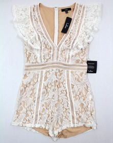 NWT LuLu&rsquo;s Ivory Lace Ruffled Romper Women&rsquo;s M V-Neck Lined Feminine Boho