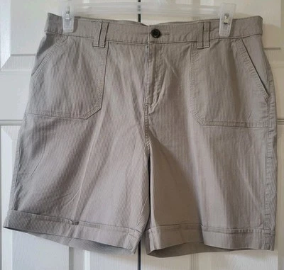 Croft & Barrow Stretch Womens Size 14 Classic Fit Cuffed Bermuda Shorts Beige - Image 1 of 4