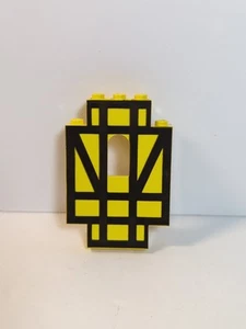 LEGO Finestra da Parete Castello Giallo e Nero - Foto 1 di 3