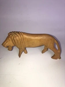 Estatuilla de león africano adorno de madera de Kenia África 3"" pulgadas - Imagen 1 de 7