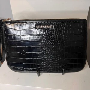 Ellen Tracy Wristlet Clutch Croc Embossed Zip Around Black Small - Picture 1 of 6