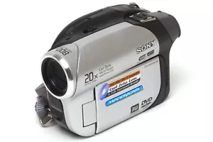 Sony DCR-DVD653E videocamera zoom 800x (senza batteria) - Foto 1 di 8