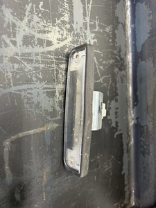 94-97 Honda Accord matrícula luz carcasa conjunto - Imagen 1 de 3