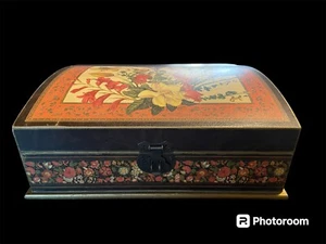 Beautiful Decorative Wood Keepsake Box 8”x10” Metal Lockable Latch/hinges - Picture 1 of 4