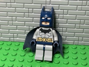 LEGO Batman Minifigure bat022 7787 7786 Dark Blue Light Gray Suit 2007 - Picture 1 of 2