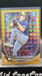 2025 Bowman Chrome - Logan Henderson #92 Gold Geometric Refractor /50 (RC) - Bild 1 von 2