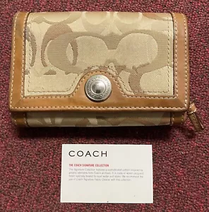 Billetera de colección Coach Signature - Imagen 1 de 3