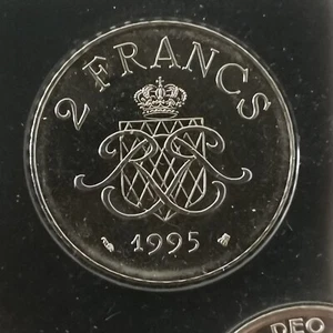 2 FRANCS MONACO 1995 BU RAINIER III SCELLEE ISSUE DU COFFRET - Picture 1 of 3