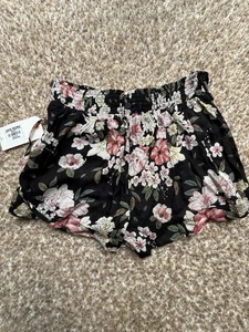 NWT Billabong Trippy Day Shorts Size small Tie Front Stretch New Black Floral - Picture 1 of 4