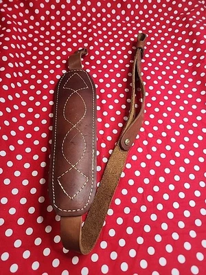 VINTAGE WHITE STITCHED PADDED SUEDE BACKED LEATHER RIFLE SLING  - Image 1 of 4