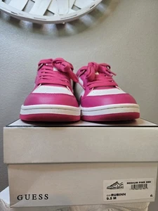Woman's Sneakers Guess Rubinn Sneaker Size 8 - Store Returns  - Picture 1 of 8