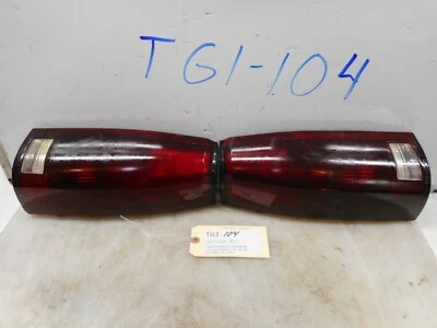 1999 雪佛兰 SUBURBAN C1500 尾灯对 - 烟熏 — 第 1/3 张图片