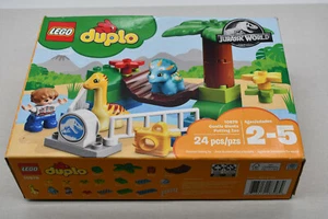LEGO 10879 - DUPLO Jurassic World Gentle Giants Petting Zoo - Nuevo en CAJA DAÑADA - Imagen 1 de 3